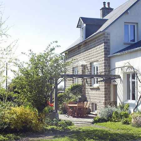 La Nesliere Chambres D'Hotes Bio Saint-Symphorien-des-Monts Екстериор снимка