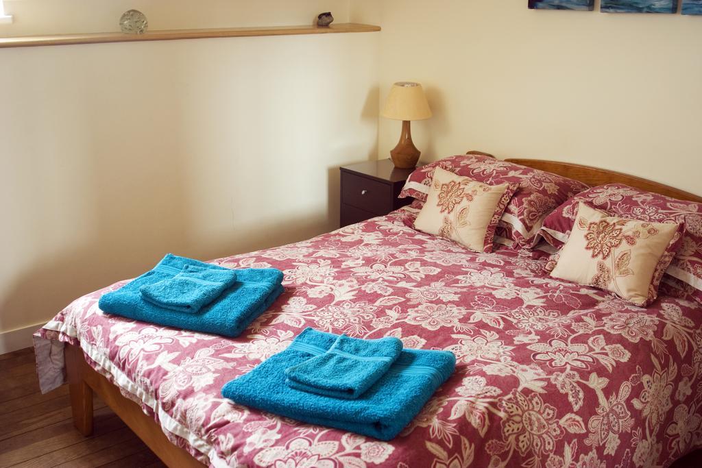 La Nesliere Chambres D'Hotes Bio Saint-Symphorien-des-Monts Екстериор снимка
