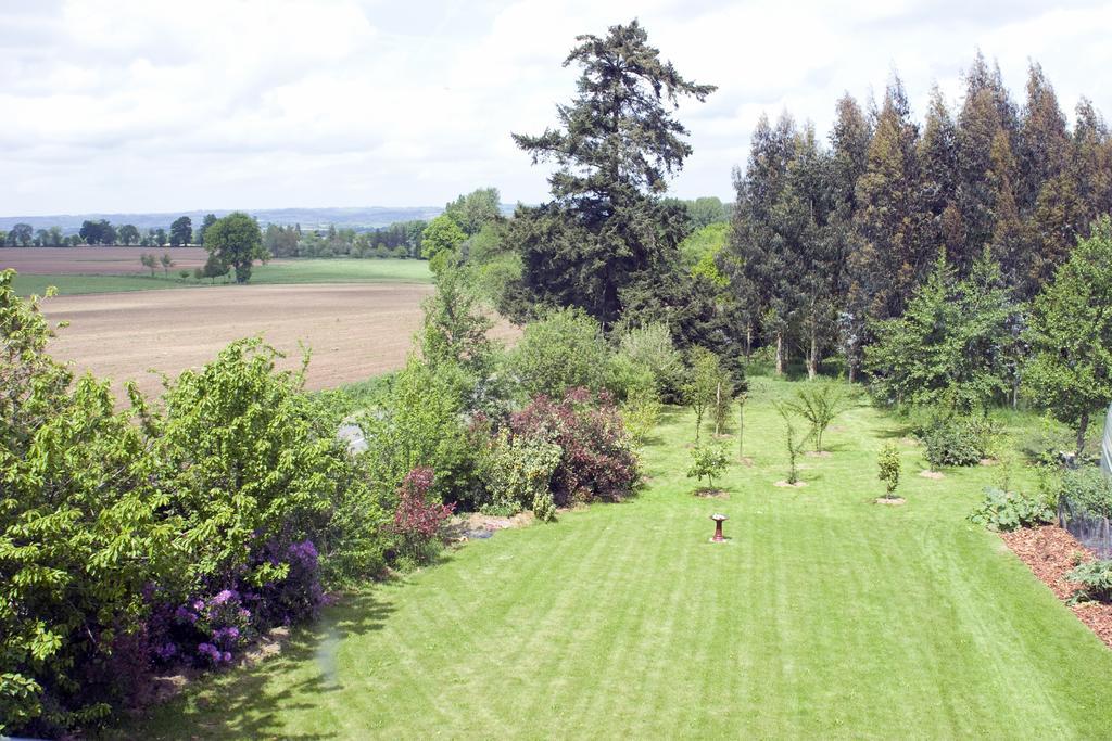La Nesliere Chambres D'Hotes Bio Saint-Symphorien-des-Monts Екстериор снимка