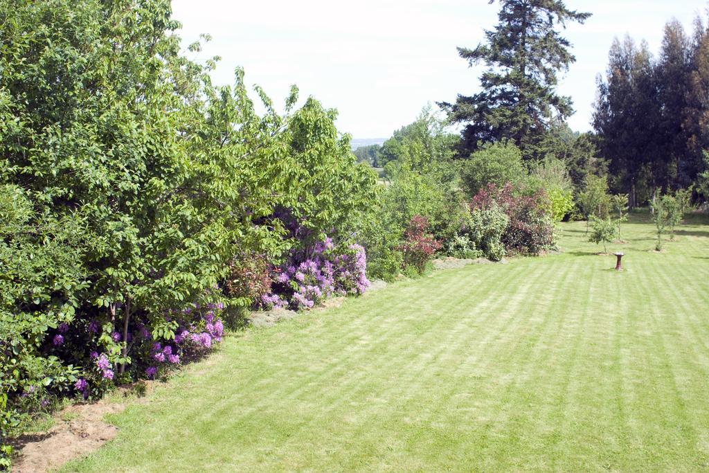 La Nesliere Chambres D'Hotes Bio Saint-Symphorien-des-Monts Екстериор снимка